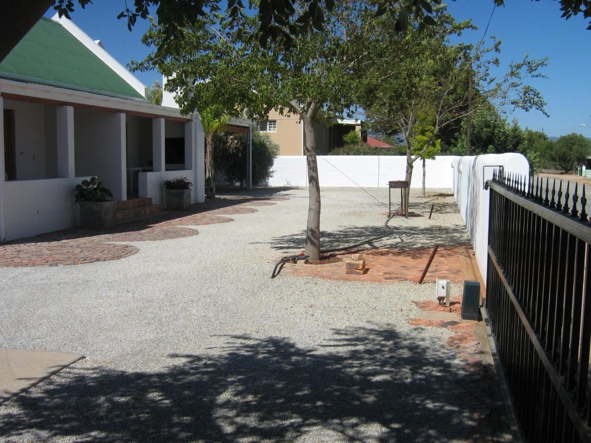 Aant Dorpseind Hotel Vanrhynsdorp Exterior foto